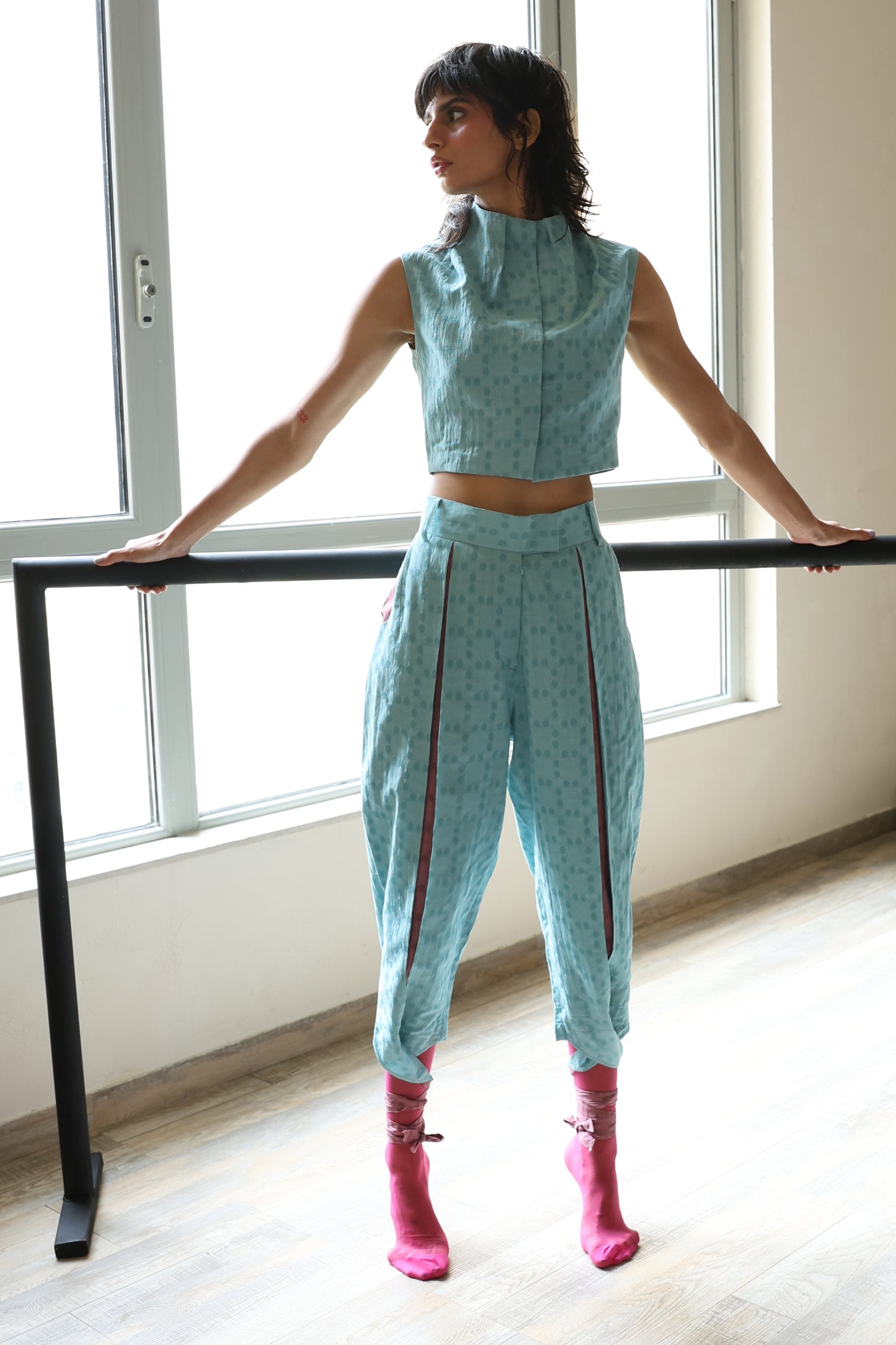 Meguro Crop Top & Double Panel Pants Set